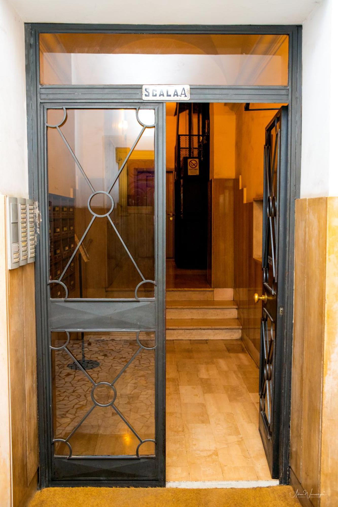 Magikrooms Topaz Rome Buitenkant foto
